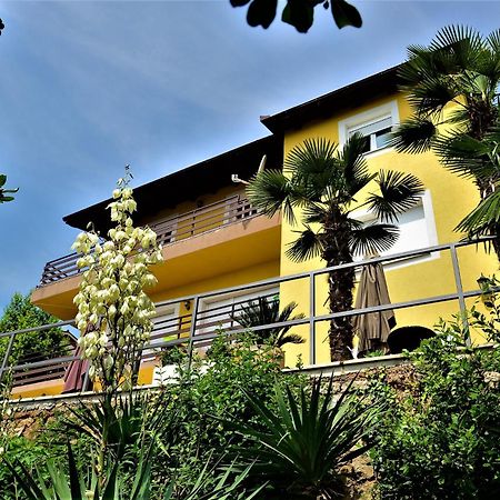 Apartments And Rooms Vila Irma Abbázia Kültér fotó