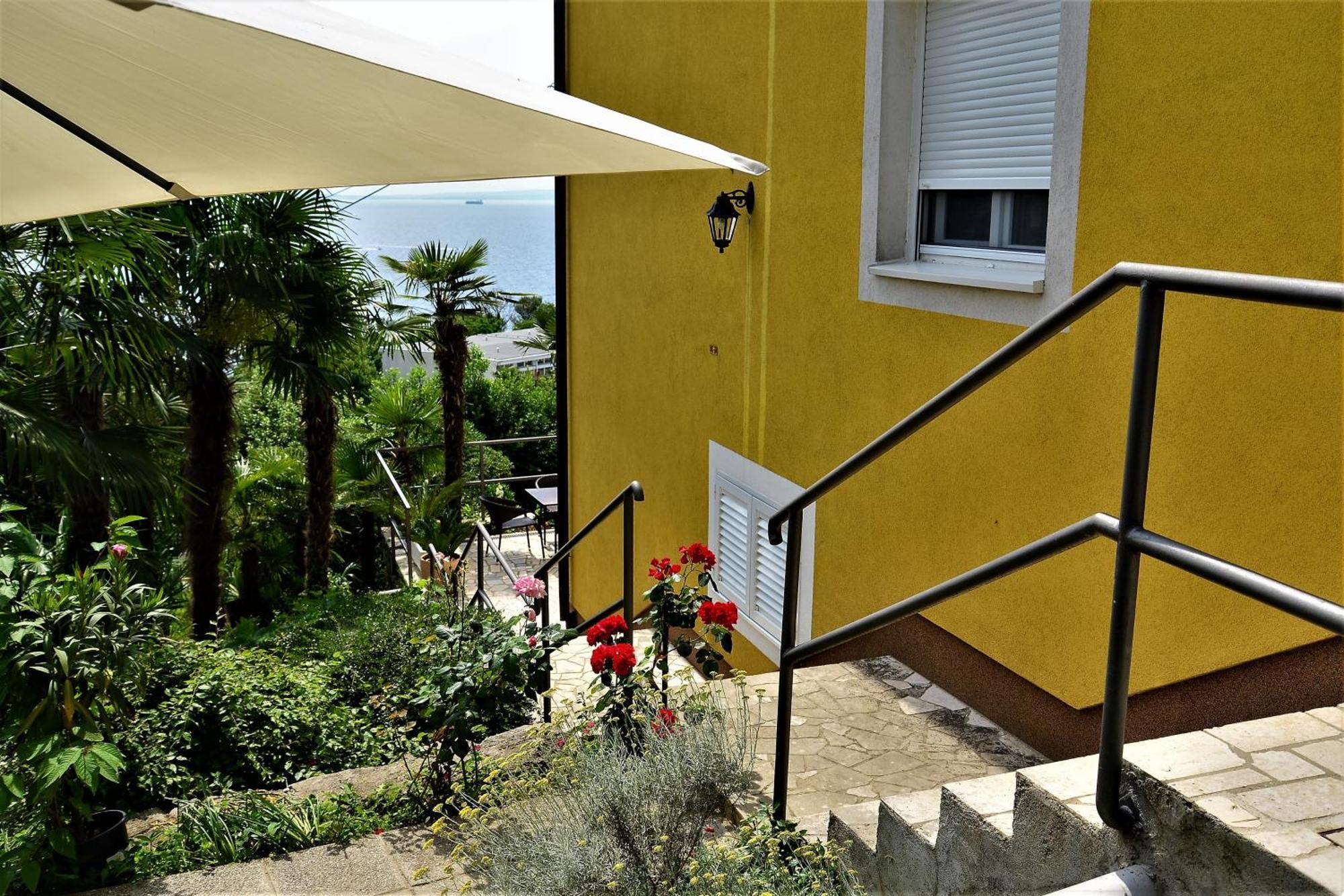Apartments And Rooms Vila Irma Abbázia Kültér fotó