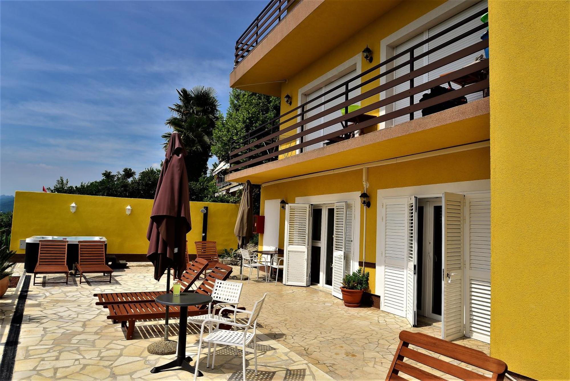 Apartments And Rooms Vila Irma Abbázia Kültér fotó